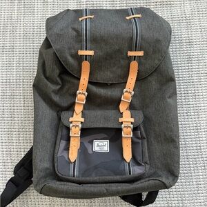 Herschel Supply Company Gray Backpack - like new!